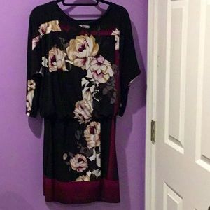 WHBM EUC 3/4 Batwing Sleeve Floral Dress Size Large